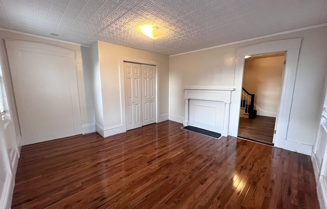 3 beds, 1 bath, 1,000 sqft, $2,900, Unit 1