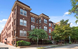 1420 HARVARD ST NW #401
