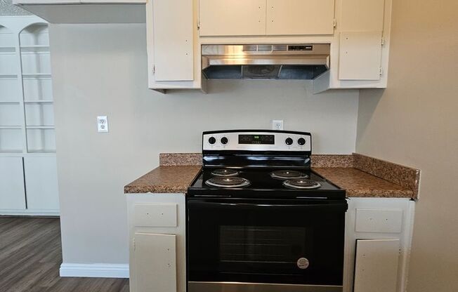 1 bed, 1 bath, 475 sqft, $1,700, Unit 04