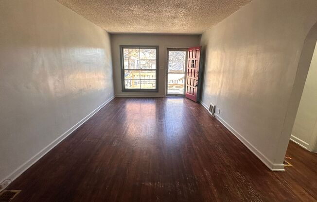 2 beds, 1 bath, $950