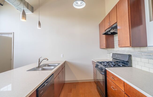 2 beds, 2 baths, $1,495, Unit 203