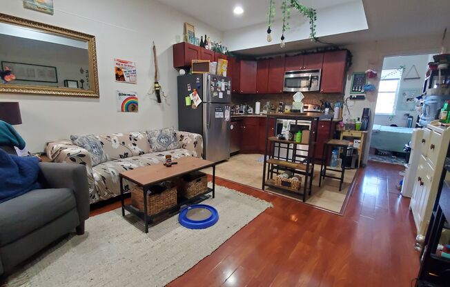 1833 N 19th