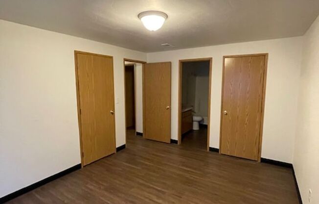 2 beds, 2 baths, 1,027 sqft, $1,495, Unit 87