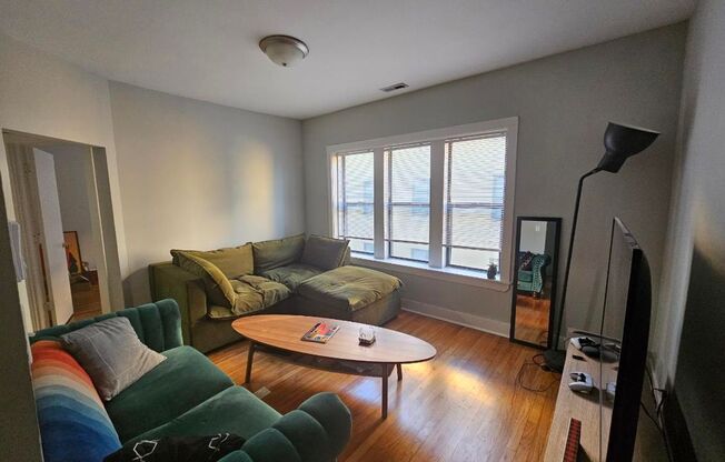 2 beds, 1 bath, 775 sqft, $1,725, Unit 3010-2N