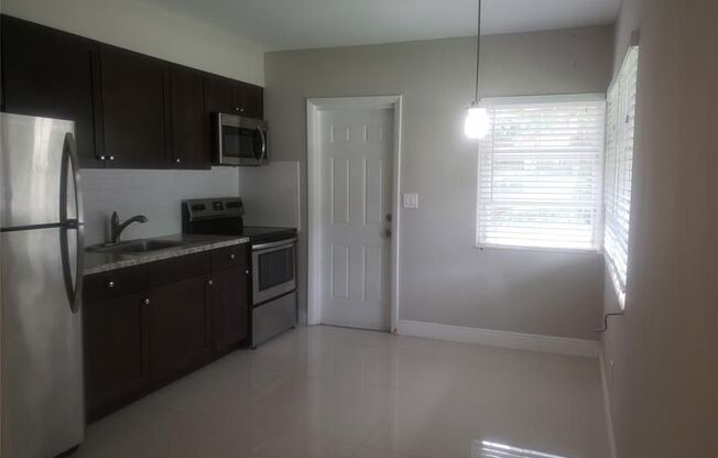741 NE 16th Ave