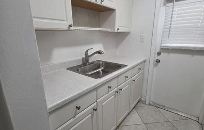 1329 NE 17 Ave Ft. Lauderdale, FL 33304