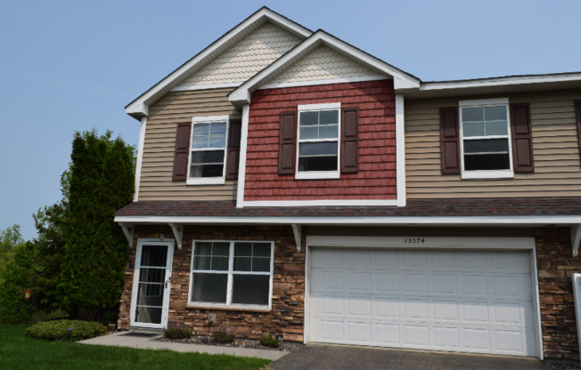 15574 60 AVE N