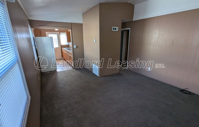 2 beds, 1 bath, $950