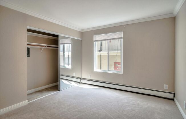 2 beds, 1 bath, $3,895, Unit 205