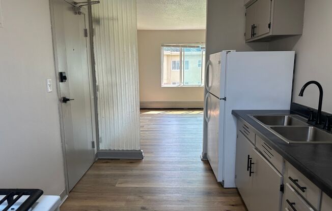 1 bed, 1 bath, 600 sqft, $1,040, Unit 308-1