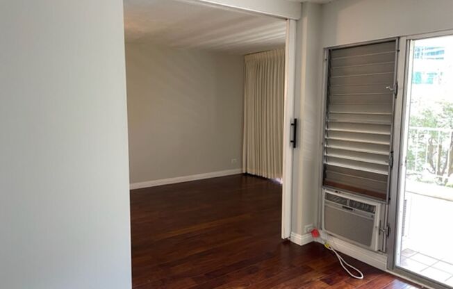 2 beds, 2 baths, $3,400, Unit # 408