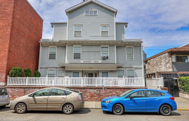 Summit View Apartments (120)