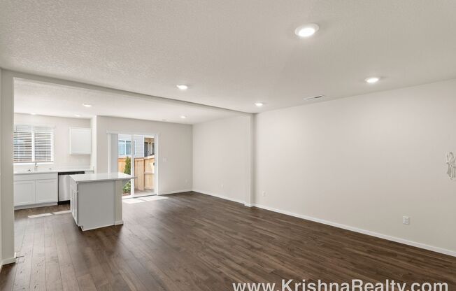 Beautiful NEW CONSTRUCTION 3 Bedroom 2.5 Bath DR Horton Townhome For Rent
