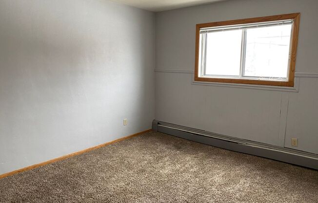 2 beds, 1 bath, 550 sqft, $695, Unit 921-04