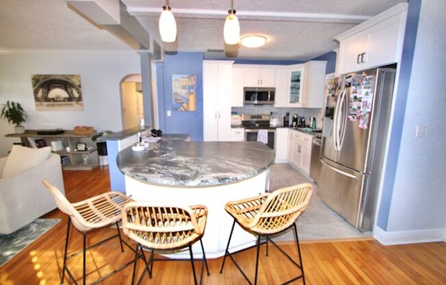 Orlando - 2 Bedrooms, 2 Bathrooms - $2,795.00