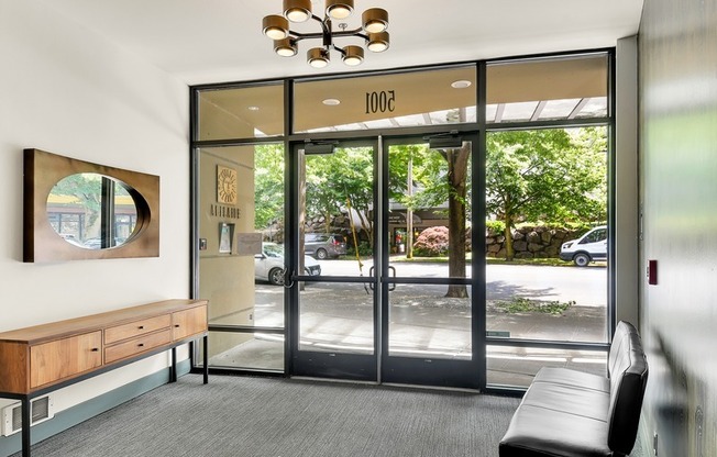 5001 CALIFORNIA AVE SW