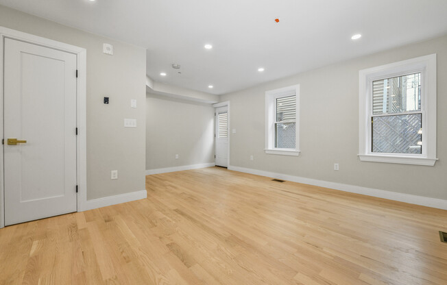 9 WEBSTER AVE