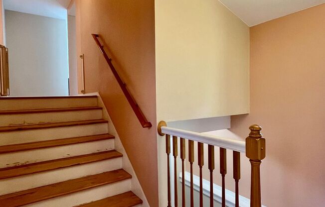 Stunning Home for Rent in Kirkland – Spacious & Modern Living