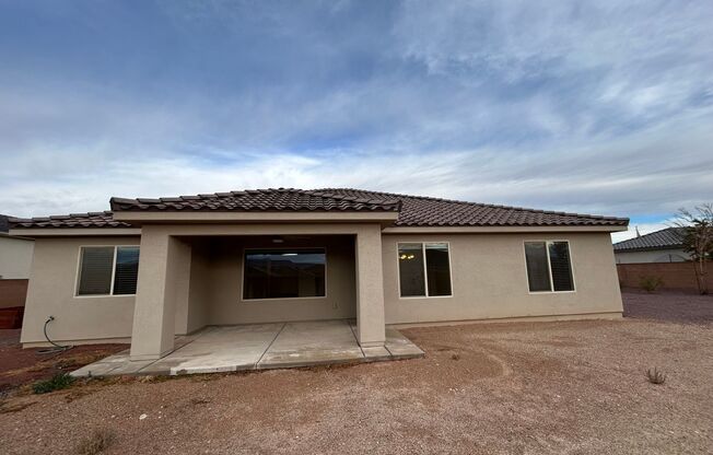 4 beds, 2 baths, $2,575