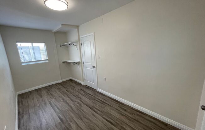 2 beds, 1 bath, 650 sqft, $1,950, Unit #10