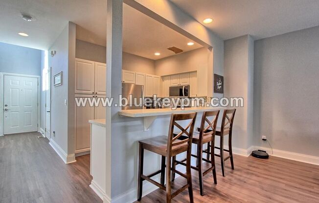 2 Bed, 2.5 Baths Townhome in Beaverton Near Greenway Park