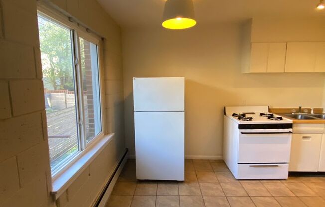 Studio, 1 bath, $899, Unit 3611-012