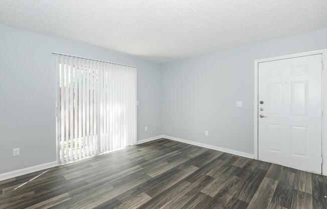 3 beds, 2 baths, 1,309 sqft, $1,810