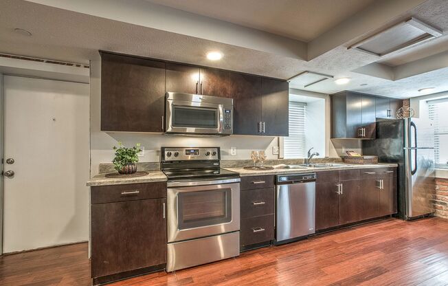 1 bed, 1 bath, 650 sqft, $1,395, Unit Unit 01B A1100