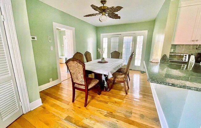 342 BAYVILLE RD