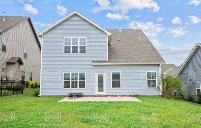 4 beds, 2.5 baths, $2,399