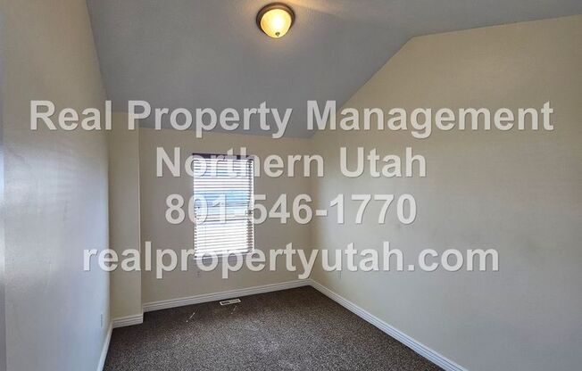 3 beds, 2.5 baths, $2,250