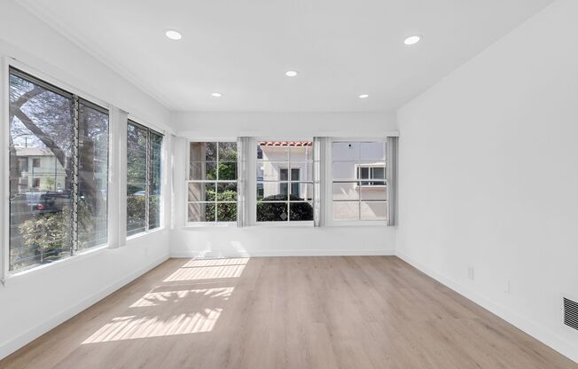 1122 S. Shenandoah St.