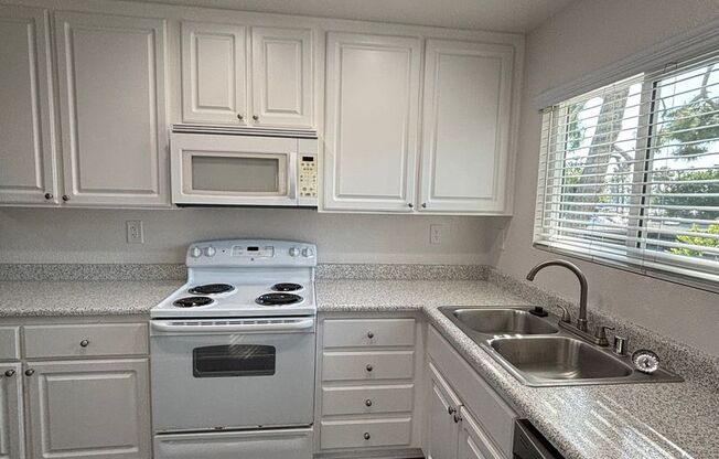 1 bed, 1 bath, 750 sqft, $2,330, Unit 1410