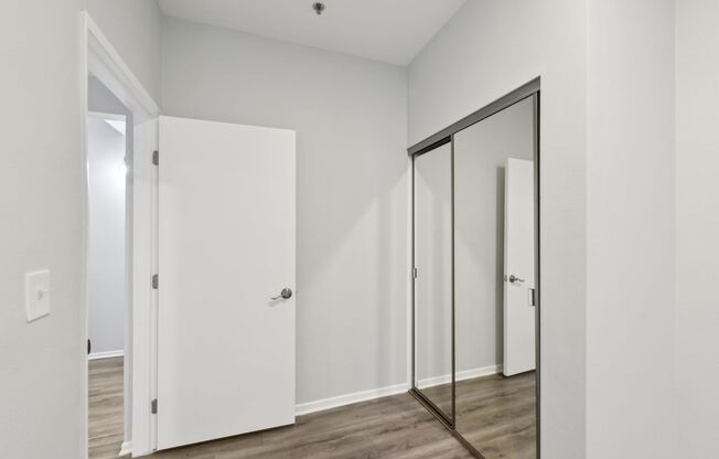 3 beds, 1.5 baths, 1,200 sqft, $2,798, Unit 409
