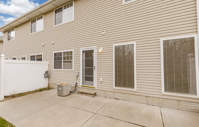 2007 SAWYER ST