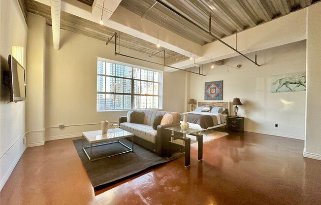 1 bed, 1 bath, 700 sqft, $2,000, Unit 1105