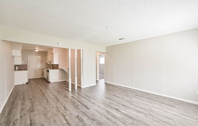 2 beds, 1 bath, $1,325