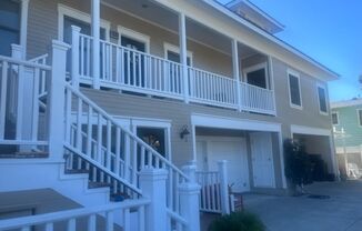 1 bed, 1 bath, $2,275, Unit 208 Grand Avenue