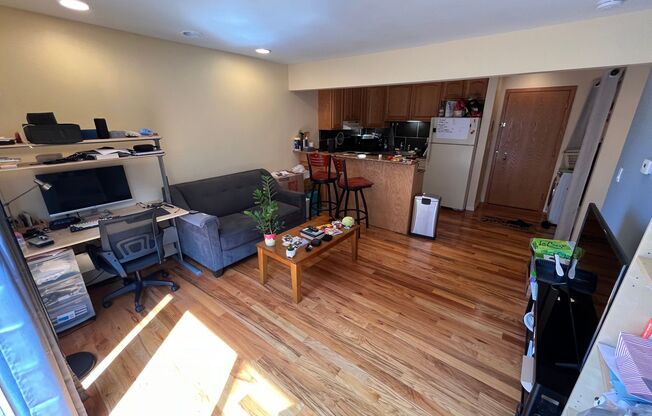 1 bed, 1 bath, 552 sqft, $1,995, Unit 24