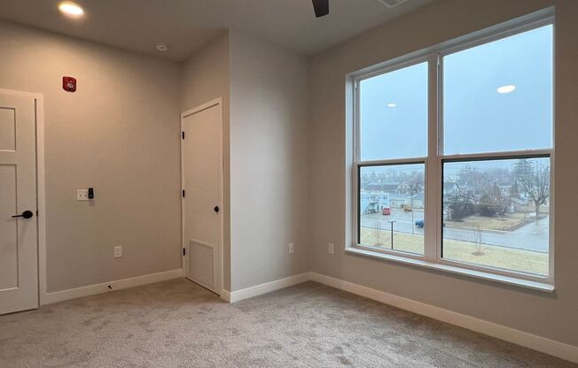 1 bed, 1 bath, 669 sqft, $1,465, Unit WR 305-219