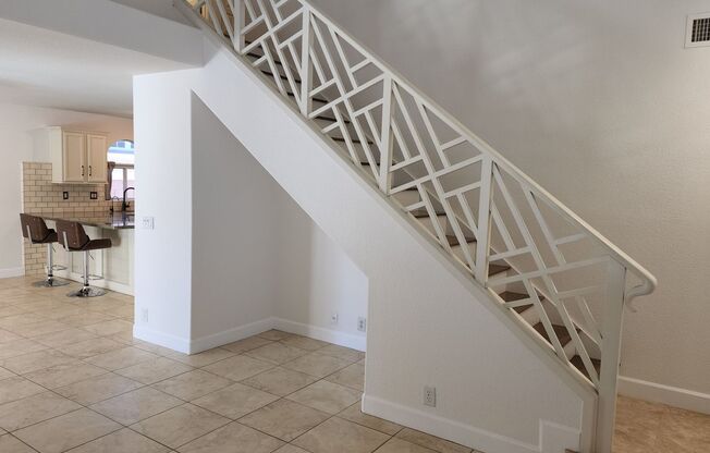 2 beds, 2.5 baths, $2,450, Unit Unit 1105