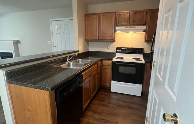1 bed, 1 bath, 750 sqft, $695, Unit 129-02