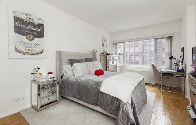 2 beds, 1 bath, $6,400, Unit 5M