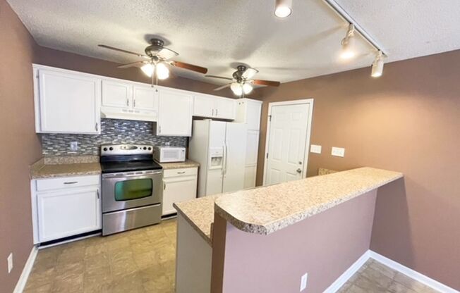 3 beds, 2 baths, $1,550