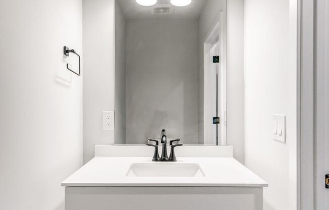 1 bed, 1 bath, 730 sqft, $1,600, Unit 309