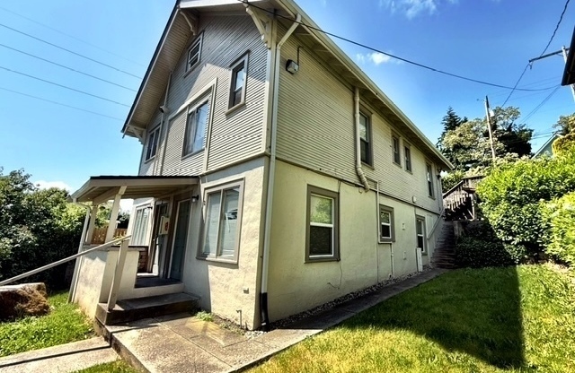 328 S LAFAYETTE AVE