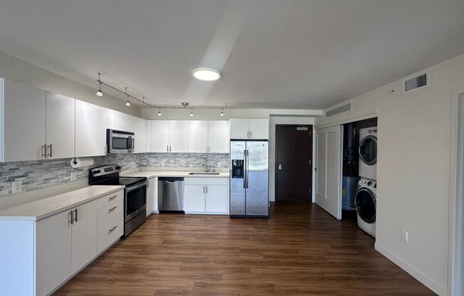For Rent - [Symphony Honolulu] 888 Kapiolani Blvd. #2112