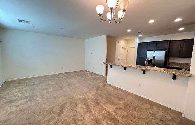 Desirable Summerlin Townhouse 3 Bedrooms 2.5 Bathrooms!