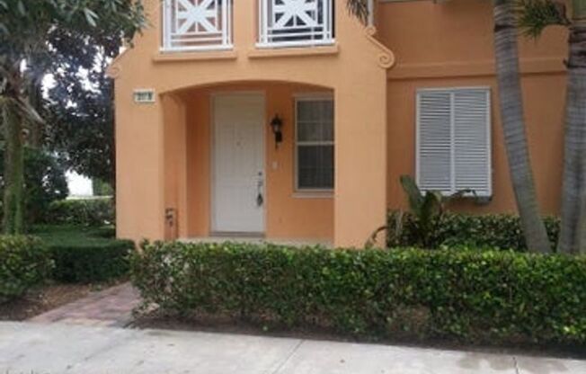 3 beds, 2.5 baths, $3,200