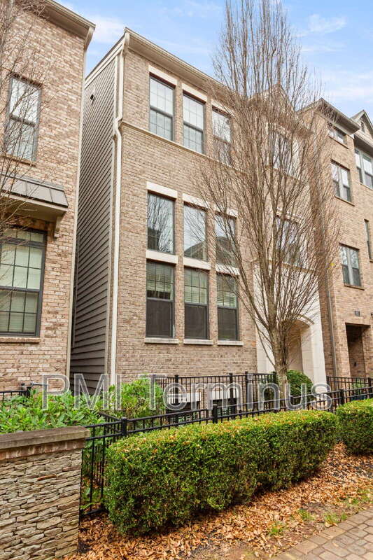 609 BROADVIEW TERRACE NE